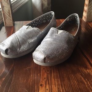 Silver sparkle TOMS