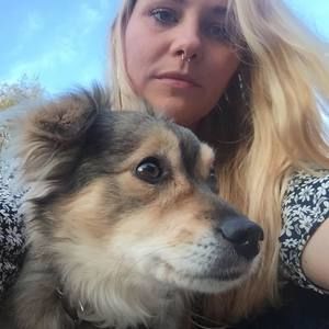 Meet your Posher, Leah