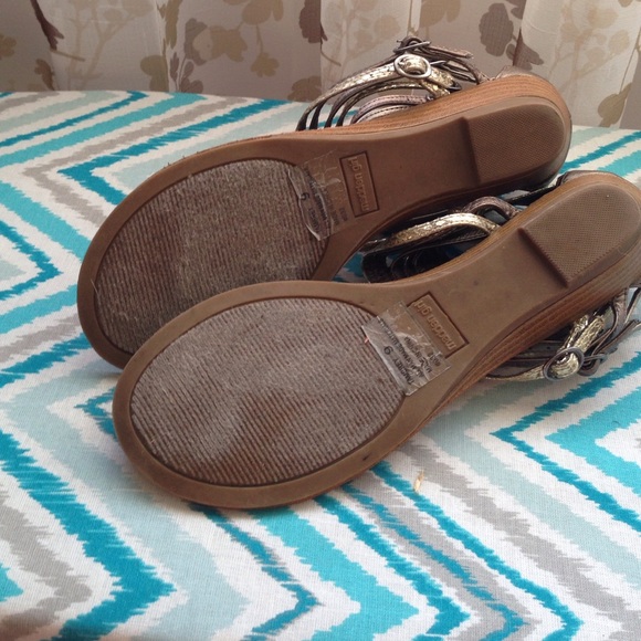 Sandals - Picture 2 of 3