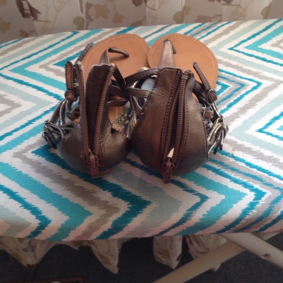 Sandals - Picture 3 of 3