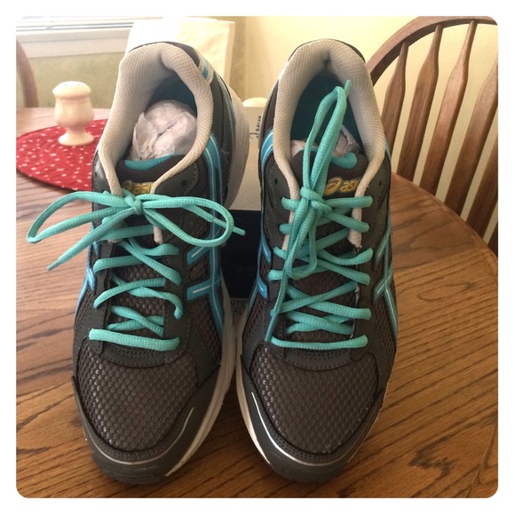 Asics gel running shoes