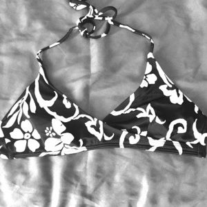 NWOT Bikini Top