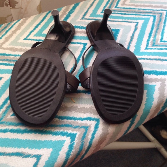 Sandals - Picture 2 of 3