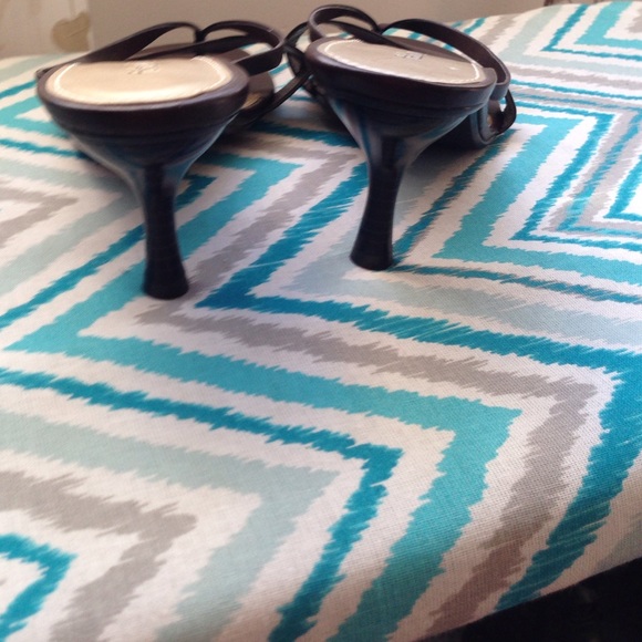 Sandals - Picture 3 of 3