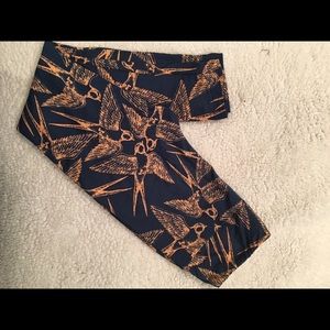 OS LULAROE LEGGINGS BNWOT SPARROWS