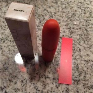 MAC Giambattista Valli Margherita