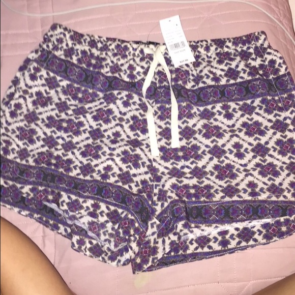 Brandy Melville Floral shorts