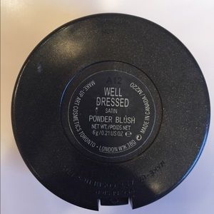 Mac Blush in Well Dressed