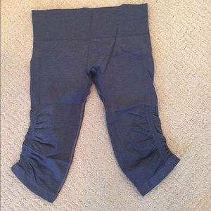 Lululemon ebb and flow crop size8