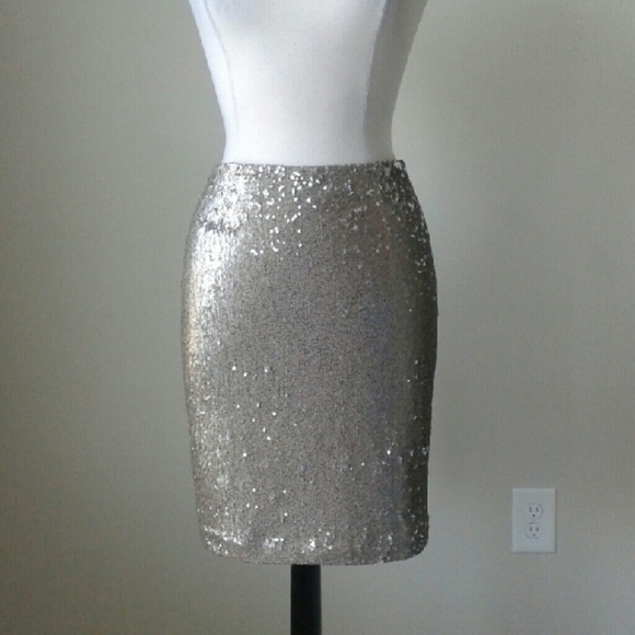Champagne goldtone sequin stretch pencil skirt - Picture 2 of 4