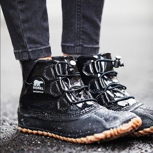 Sorel Out N About Glow Boots