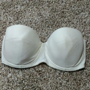 Fredericks Strapless Bra 38DD