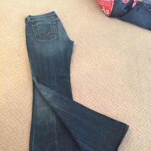 7 for all mankind boot cut jean size 28