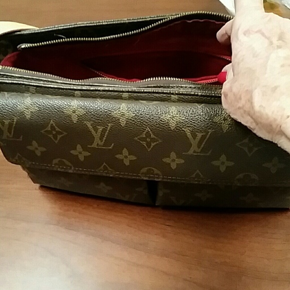 Purse - Picture 3 of 4