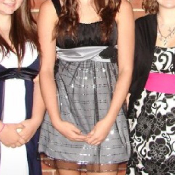 Dinner dance/homecoming/formal dress - Picture 1 of 1