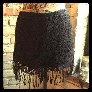 Lush high waisted lace fringe shorts