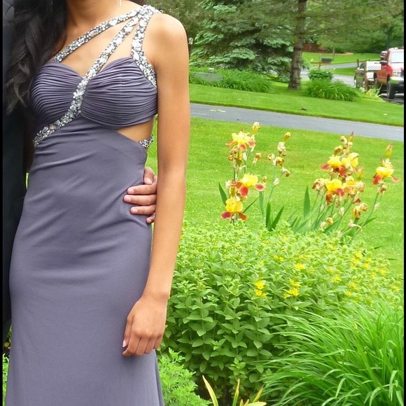 PROM DRESS - Picture 4 of 4