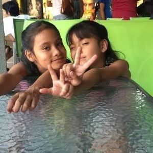 Meet your Posher, Laura