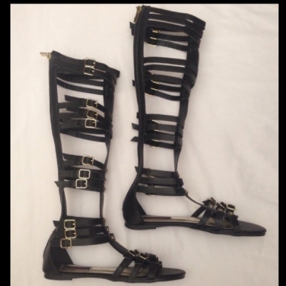 Strappy Flat Black Gladiator Sandals