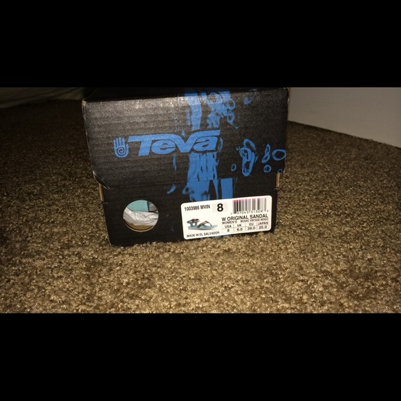 Brand new Teva sandals size 8!!