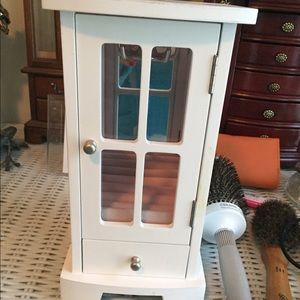 ‼️SOLD‼️White Jewelry Box