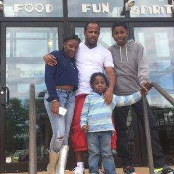 Meet your Posher, Latifa