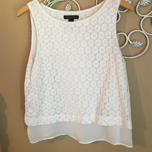 Banana Republic white eyelet top