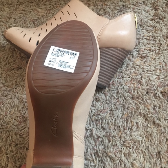 Clarks Okena Posh - Picture 2 of 2