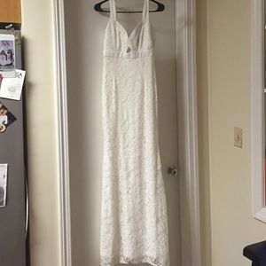 White lace lulu's dress