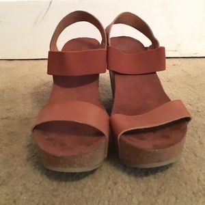 Brown Wedges
