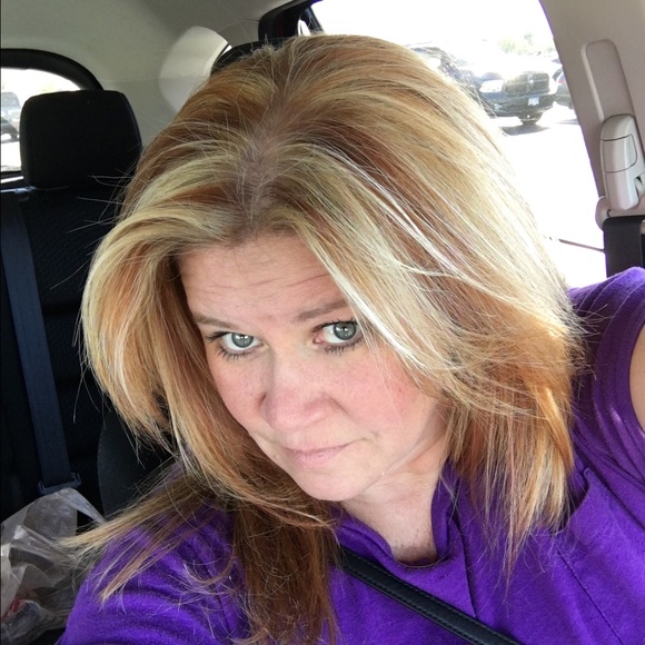 Meet your Posher, Lori