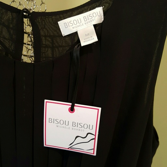 Whimsical black top - Picture 2 of 3