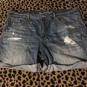 AE Bermuda shorts