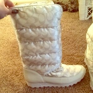 Coach snow boots