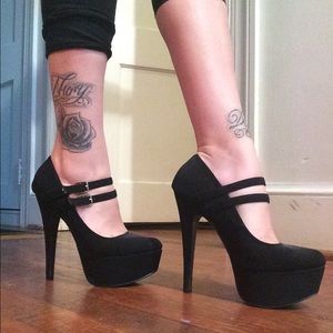 Black cute heels