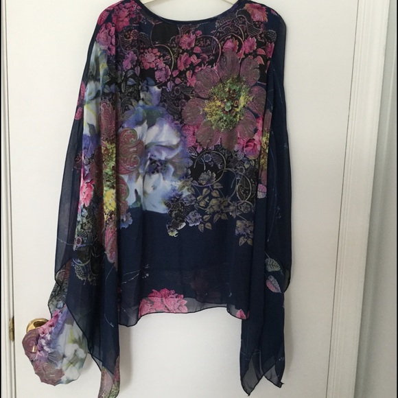 Navy Blue Floral Chiffon Batwing Sleeve Top - Picture 7 of 8