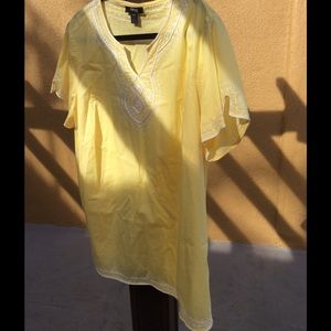 Beautiful Embroidered Style&Co Tunic - 20W