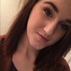 Meet your Posher, Liz