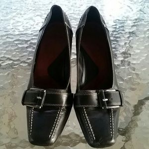 Black Aerosoles heels