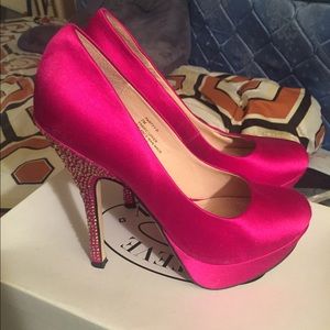 hot pink satin pumps