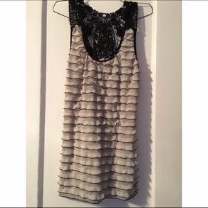 Ruffled tank top