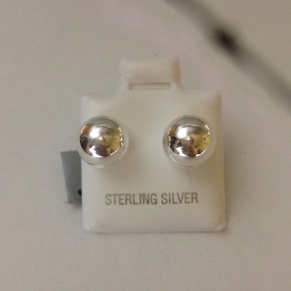 💰CLOSING SALE💰925 Sterling Silver Stud Earring