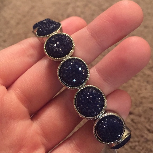 Blue rhinestone bracelet