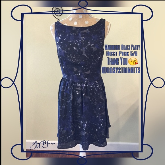 Cupcakes & Cashmere / Nordstroms Dresses & Skirts - Nordstrom Blue Floral Sleeveless Dress