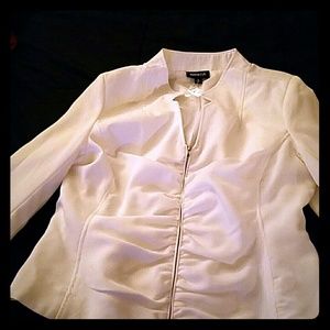 Crisp, white Pantsuit. Never worn