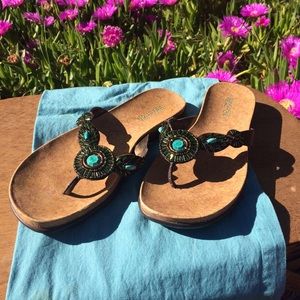 Kenneth Cole Reaction Thong Flip Flop Sandals