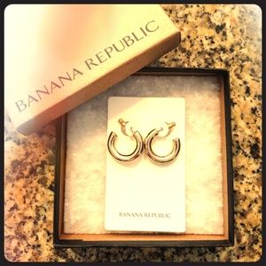 NIB Banana Republic "Mad Men" collection earrings