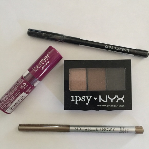 Makeup Bundle with FREE surprise makeup bag
