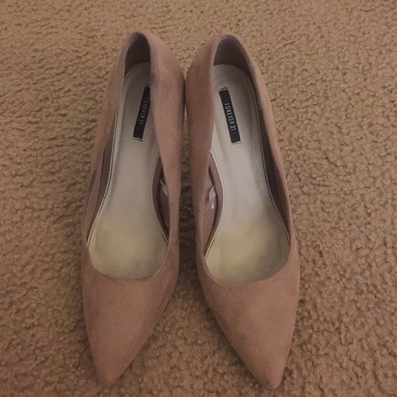 FOREVER 21 PUMPS