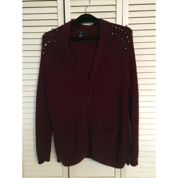 Thick studded cardigan